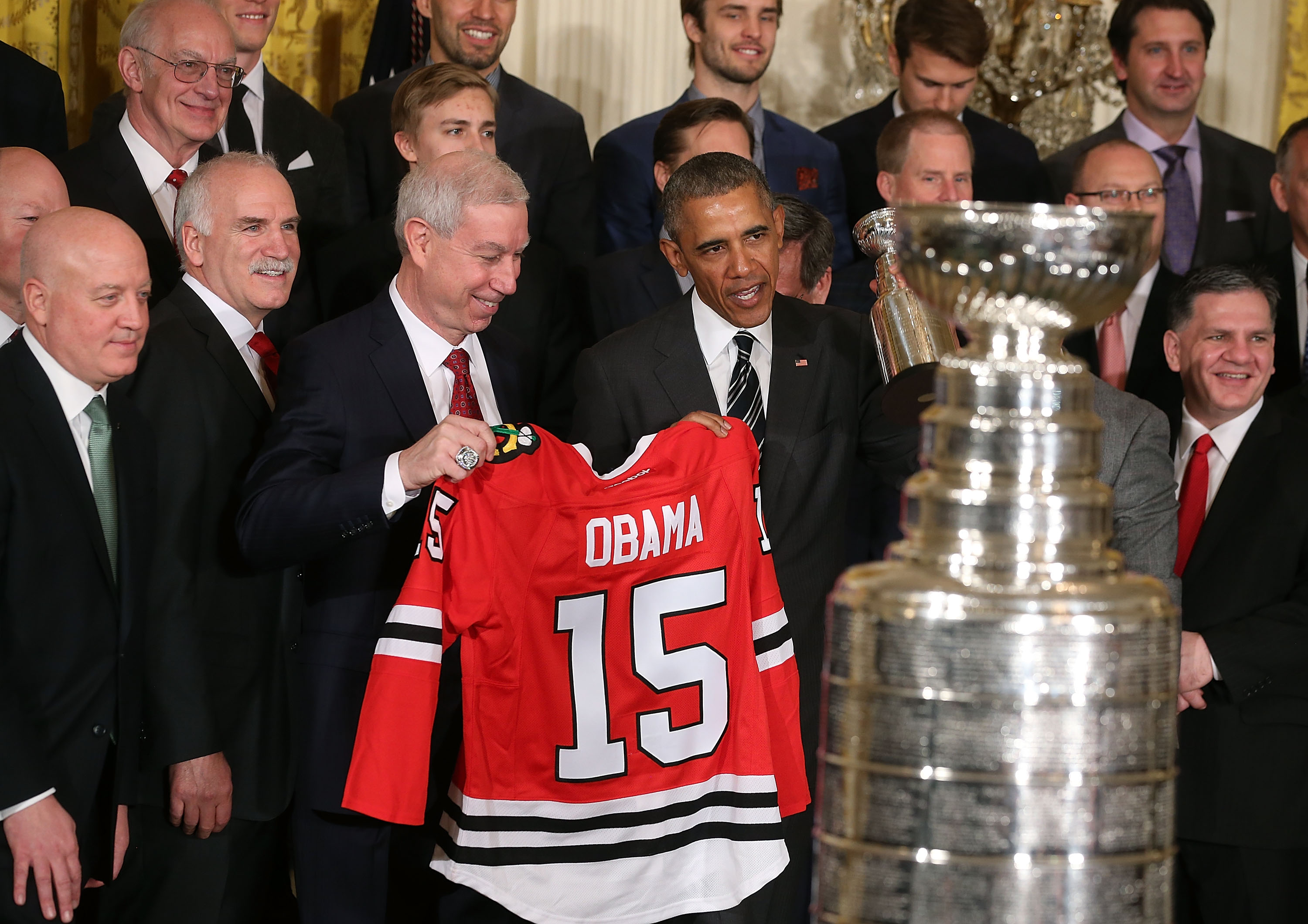 Obama honors Chicago Blackhawks for Stanley Cup hat trick