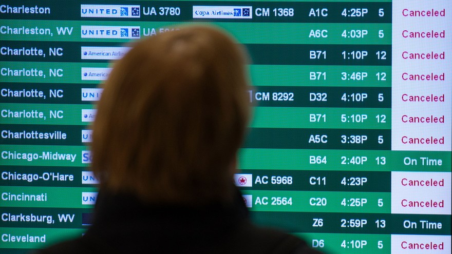 Nearly 7000 Weekend Flights Canceled, and More on the Way