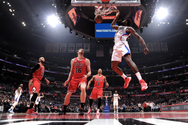 Clippers rout Bulls, win fourth straight