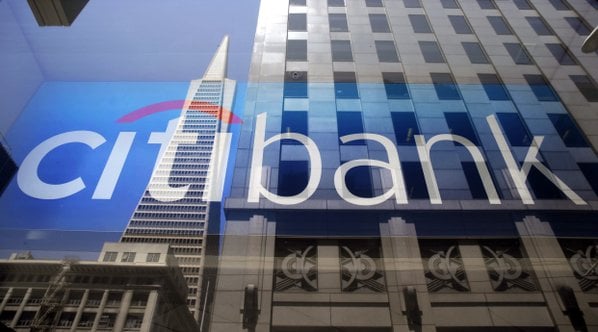 Citigroup's 4Q earnings rise sharply, as legal expenses drop