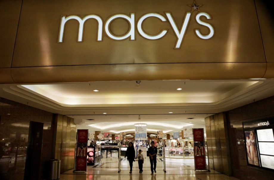 Macy's sales fall 5.2 percent, says not forming REIT