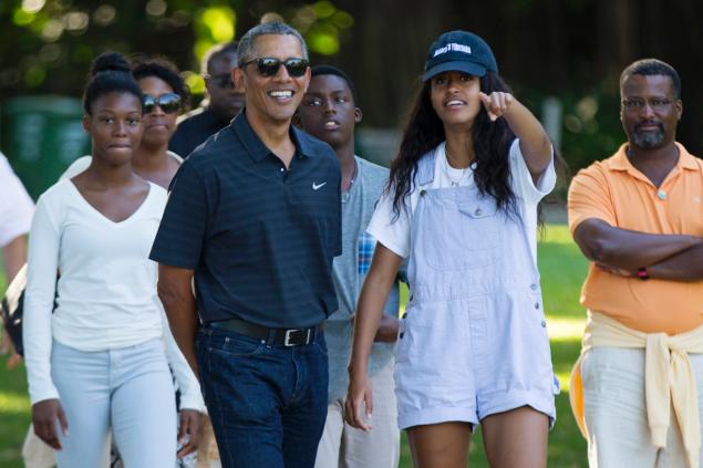 Obama: He'll be too emotional to speak at Malia's graduation