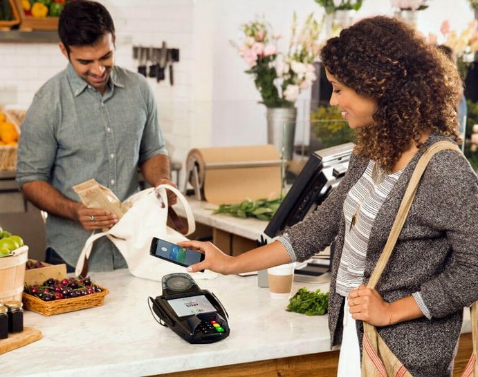 Samsung chases mobile wallets