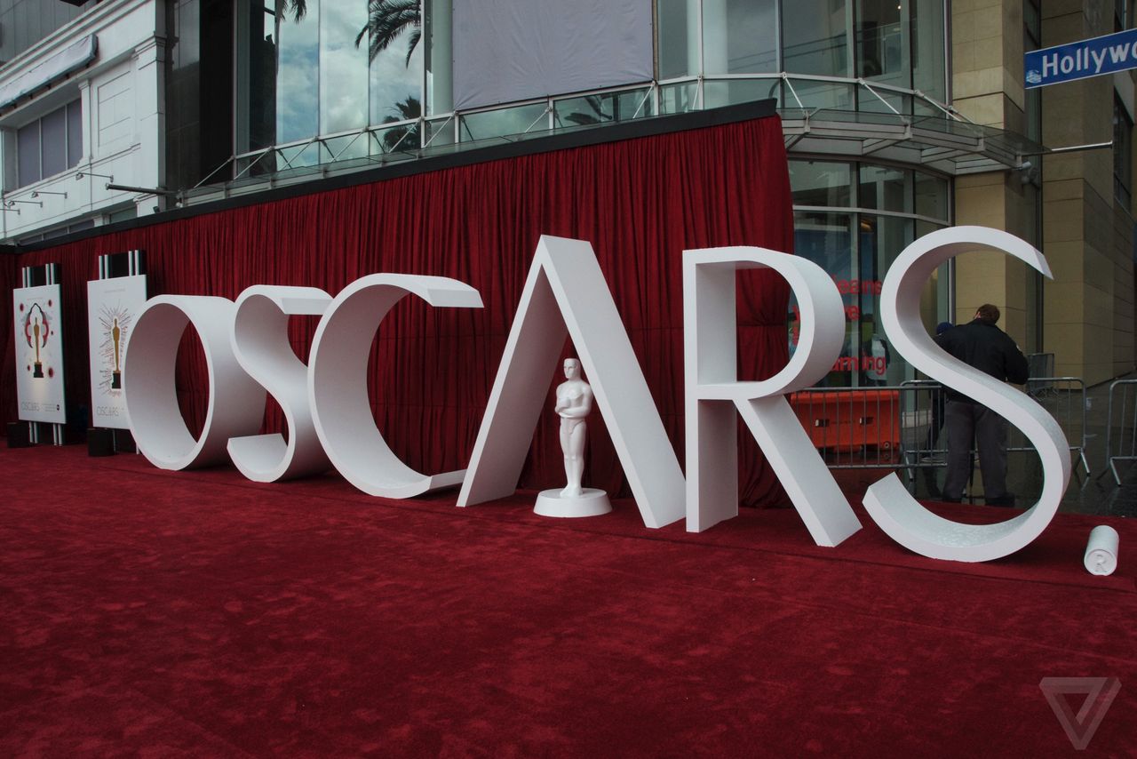 'Oscar' Academy to double female and minority members by 2020